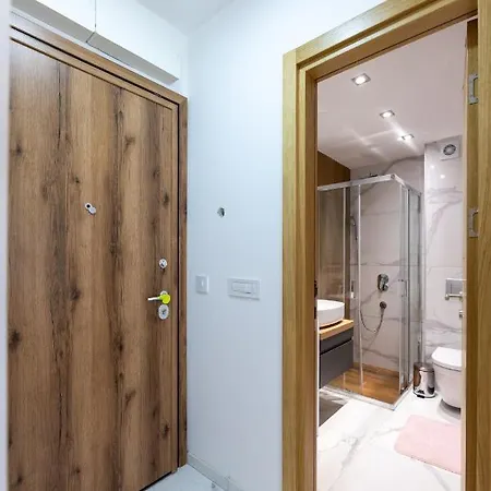 Apartament Pekovic Central-apartman Pama *